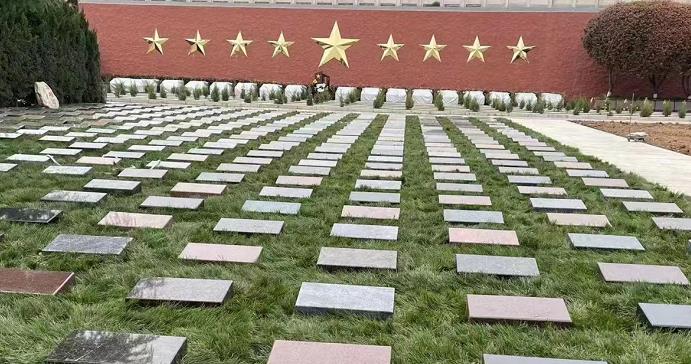 西安霸陵墓園新區(qū)新開(kāi)草坪園